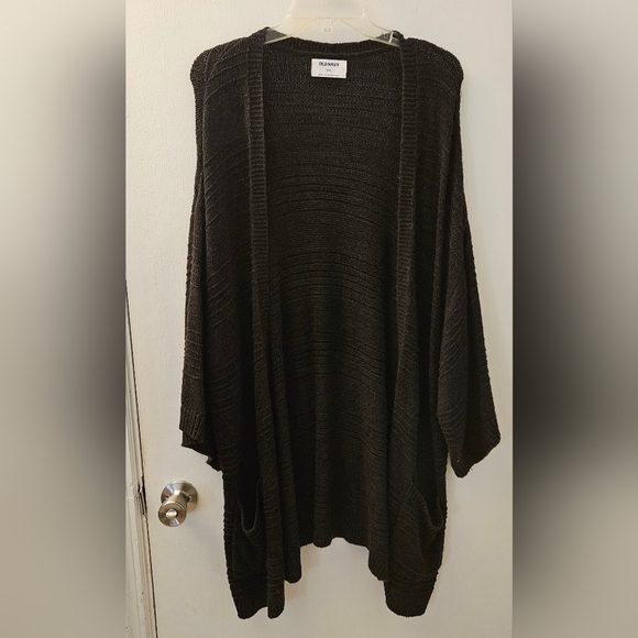 2 Cardigans - Picture 2 of 13